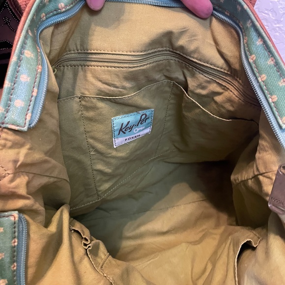 🌻Fossil Key•Per Green Coated Canvas Tote - Picture 6 of 12